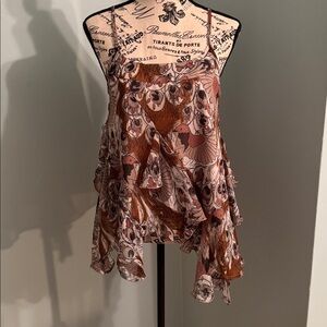 Feather pattern flowy summer shirt by Vero Moda